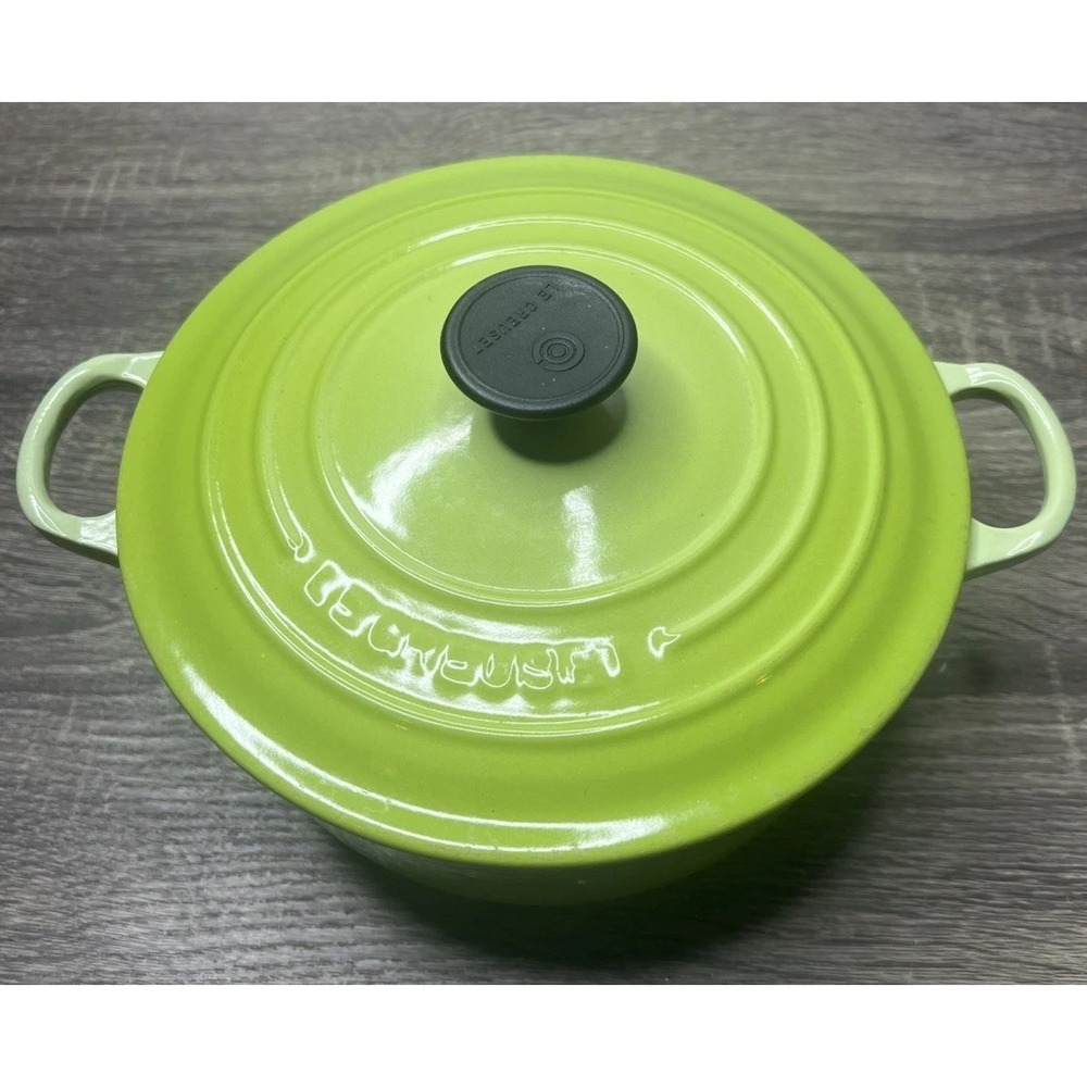 Le Creuset 2¾ Qt Kiwi Lime Green Cast Iron Dutch Oven Enameled Made in France